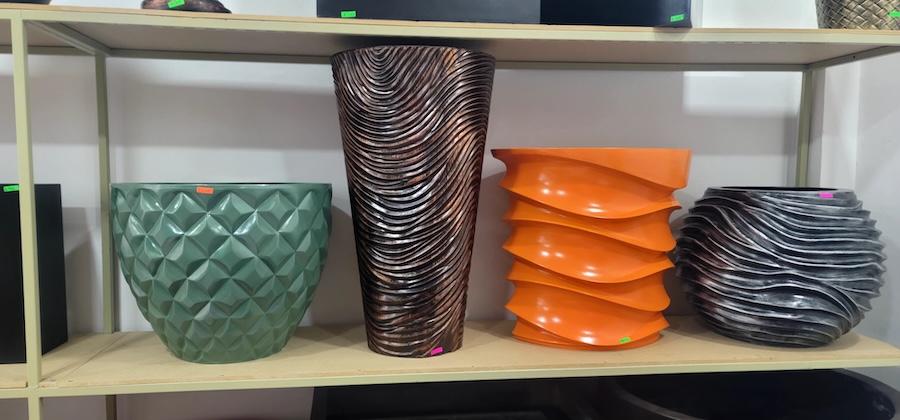 Foto 1 de la galería de macetas y piezas decorativas
